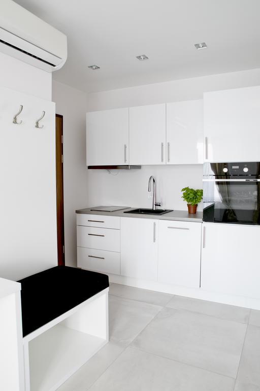 Elegant City Center Apartment 7A Краков Экстерьер фото